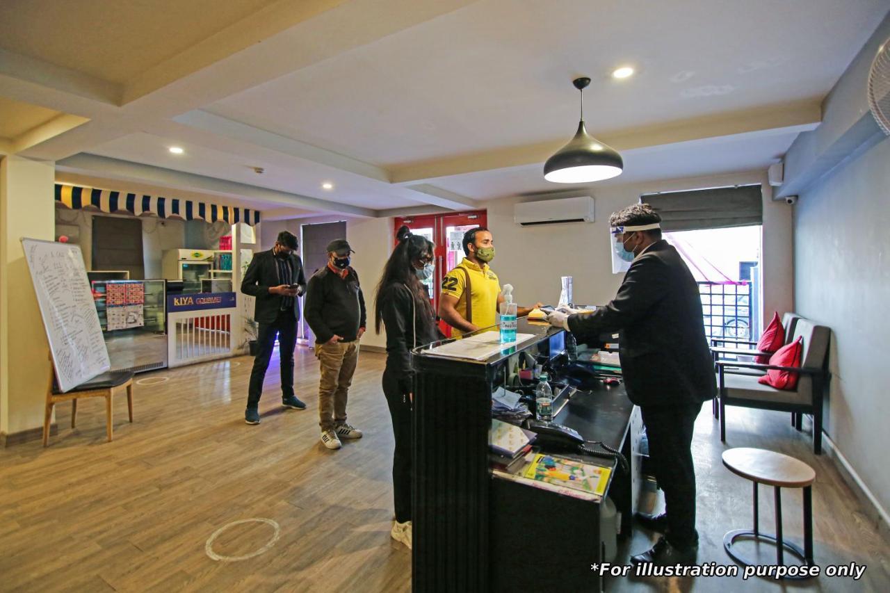 Oyo Townhouse 086 Pankha Road Hotel Új-Delhi Kültér fotó