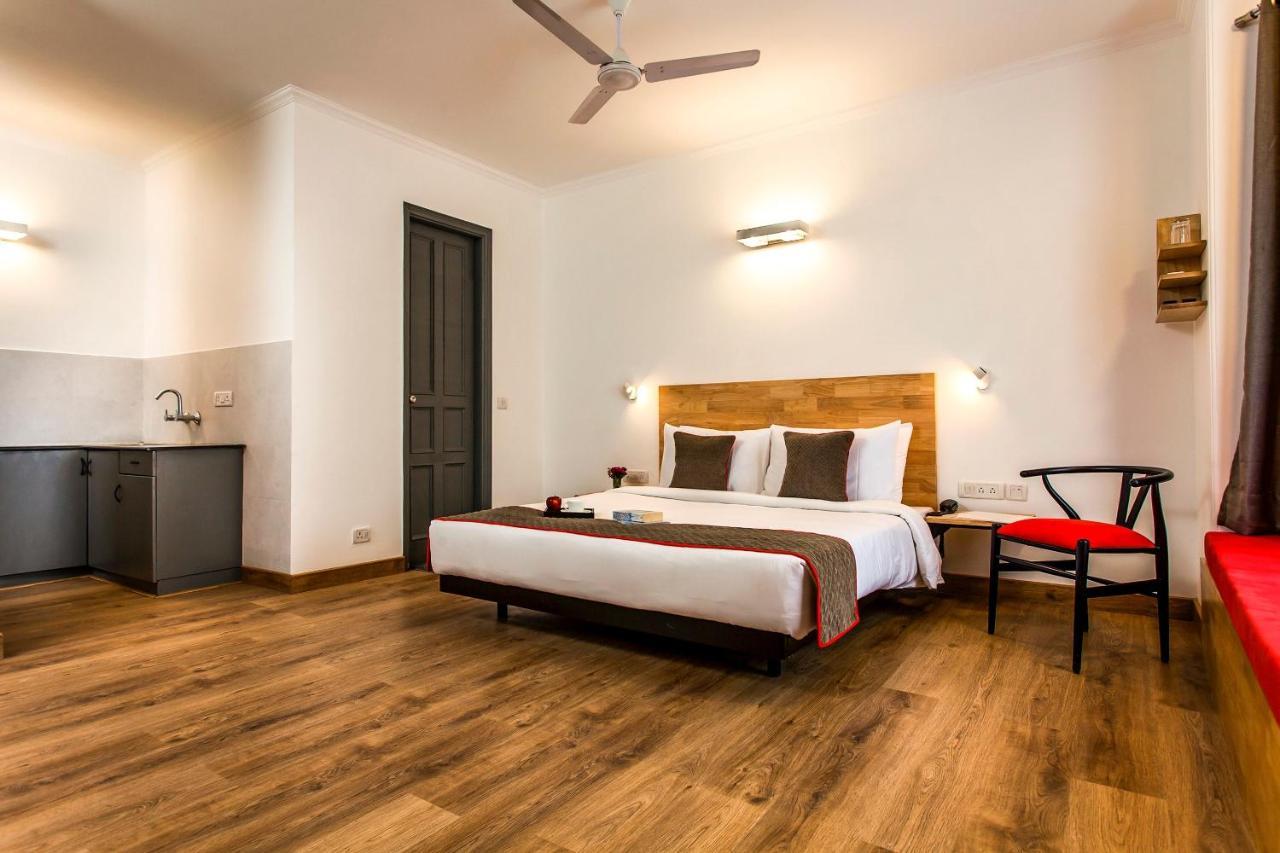 Oyo Townhouse 086 Pankha Road Hotel Új-Delhi Kültér fotó
